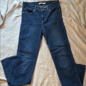Levi’s 312 Shaping Slim Jeans